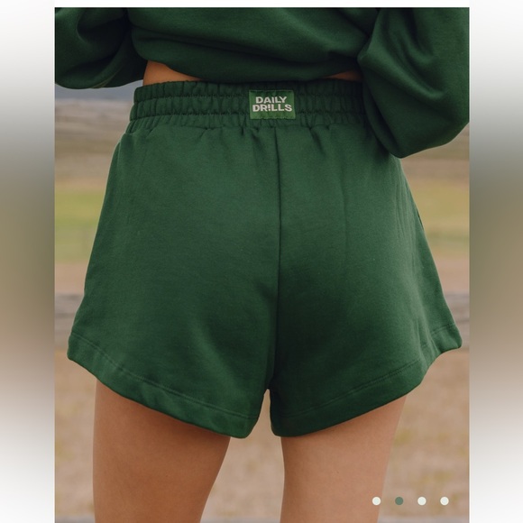 Daily Drills Vintage Crewneck Fleece Sweatshirt and Super Shorts Size M/L Green - Picture 2 of 4